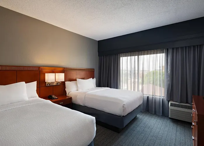 Courtyard By Marriott San Antonio Airport